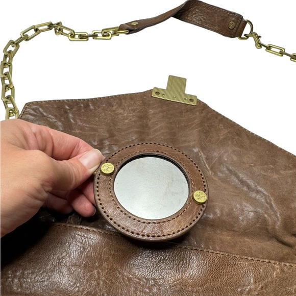 Tory Burch | Tory Burch Dayton Envelope Clutch in Brown Leather - Picture 9 of 13